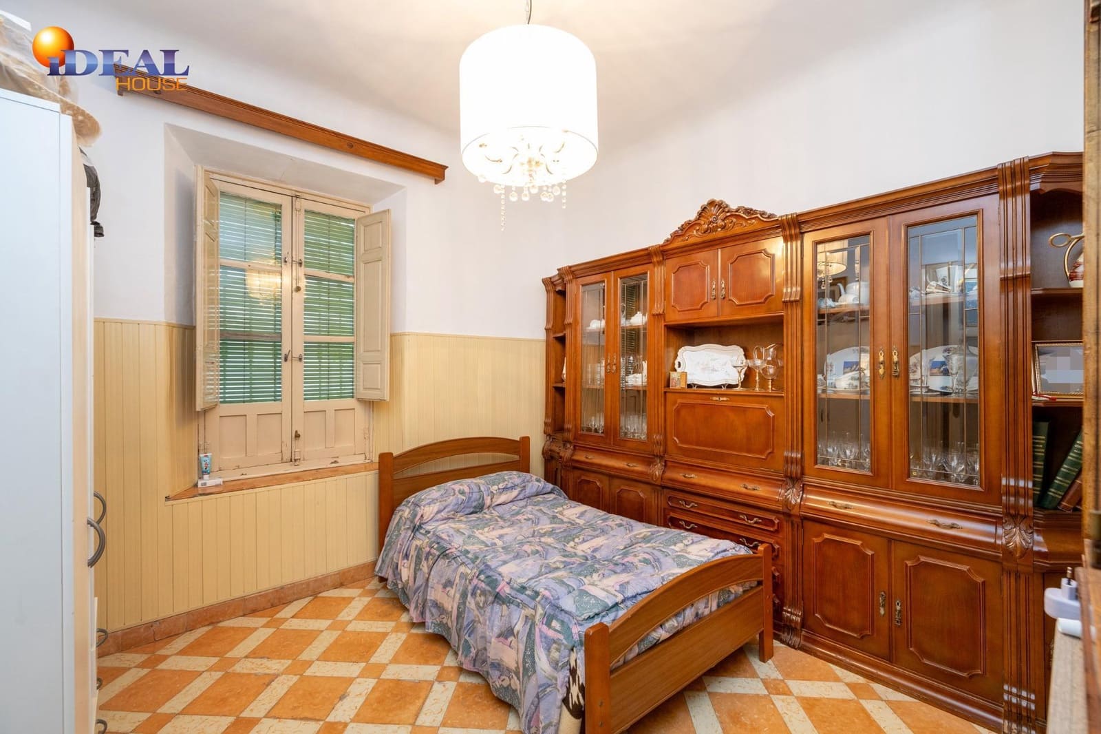 10 slaapkamer Rijtjeshuis te koop in Valderrubio met garage - € 180.000 (Ref: 9433896)