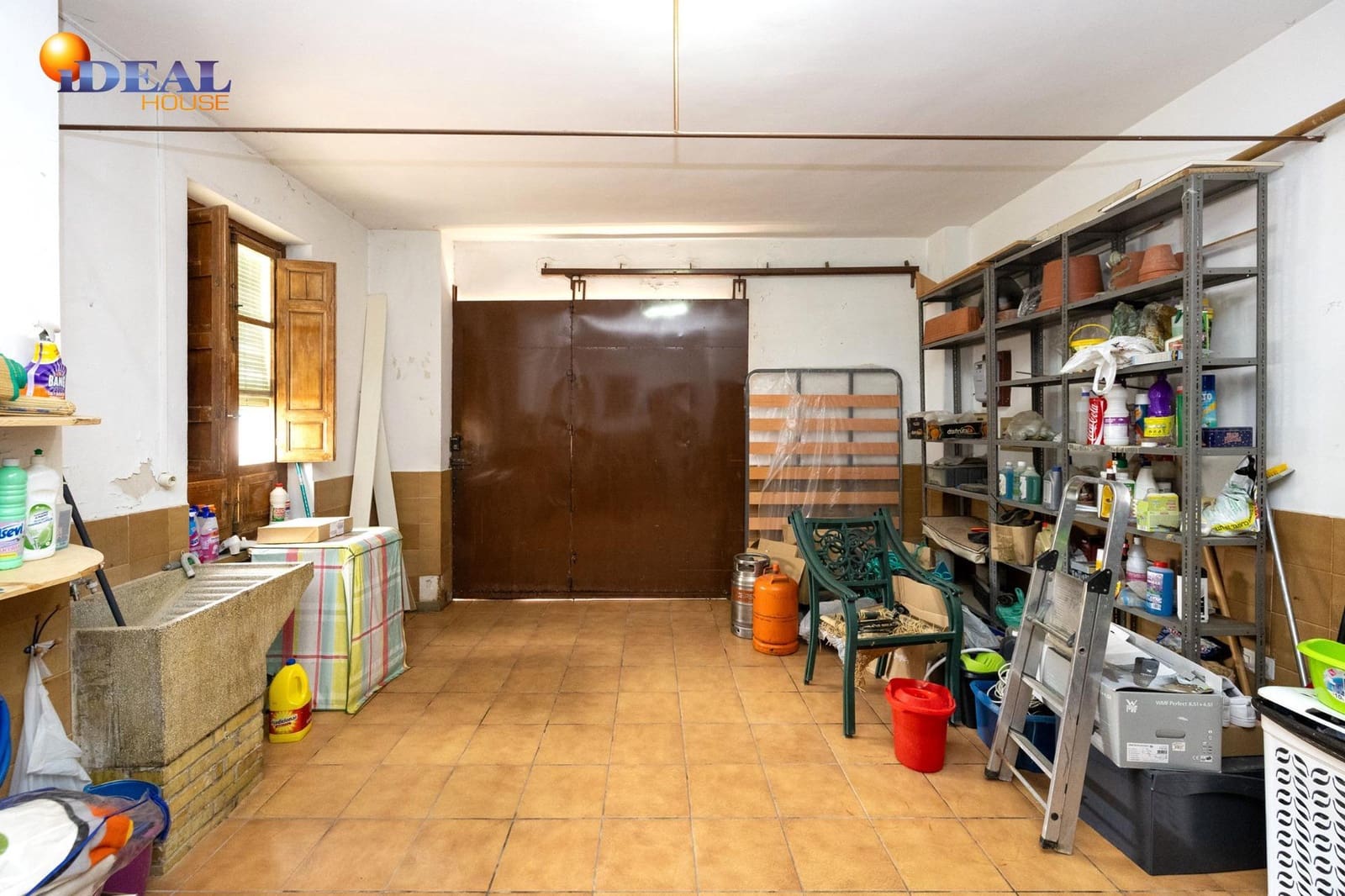 10 slaapkamer Rijtjeshuis te koop in Valderrubio met garage - € 180.000 (Ref: 9433896)