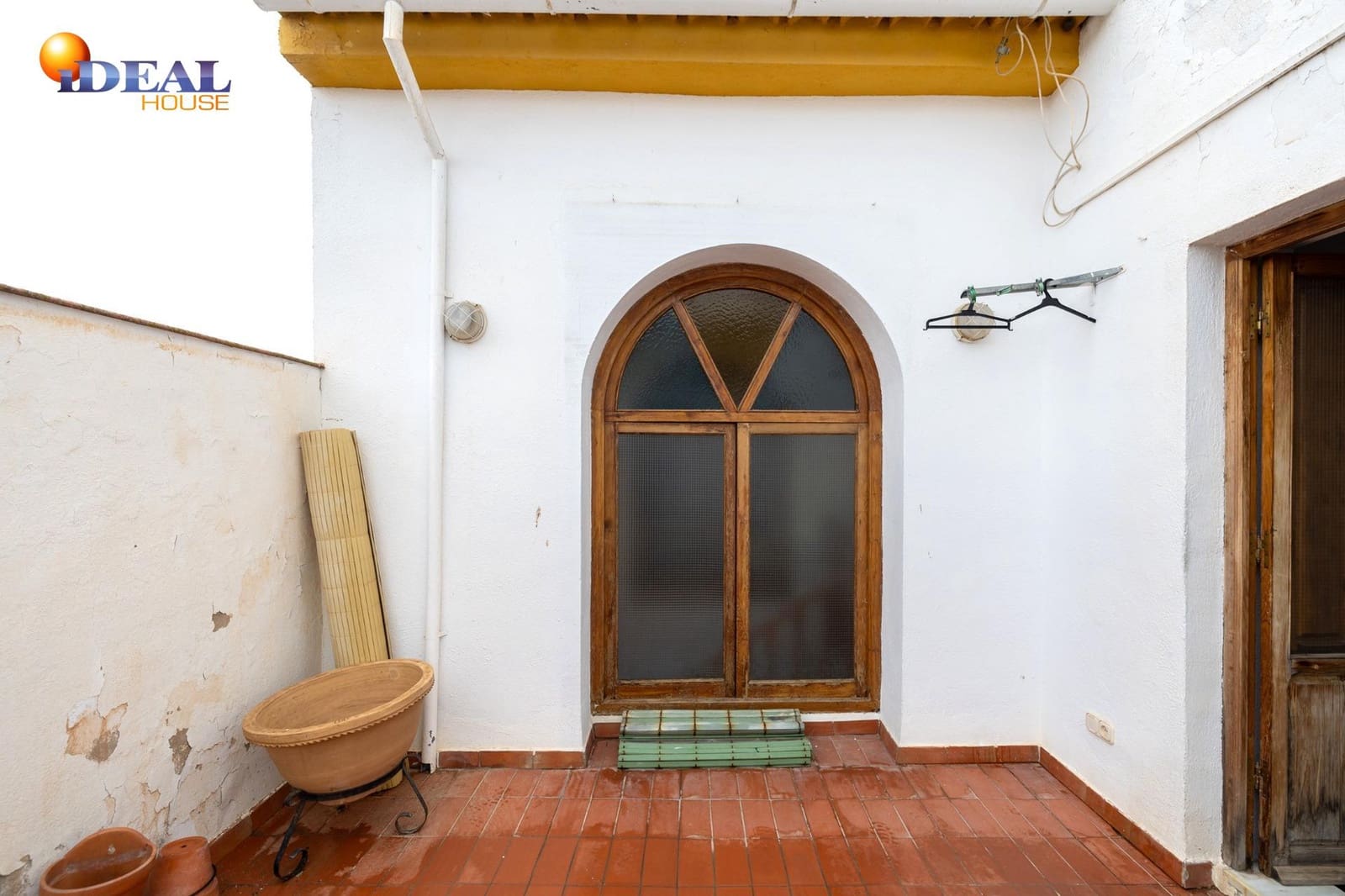 10 slaapkamer Rijtjeshuis te koop in Valderrubio met garage - € 180.000 (Ref: 9433896)