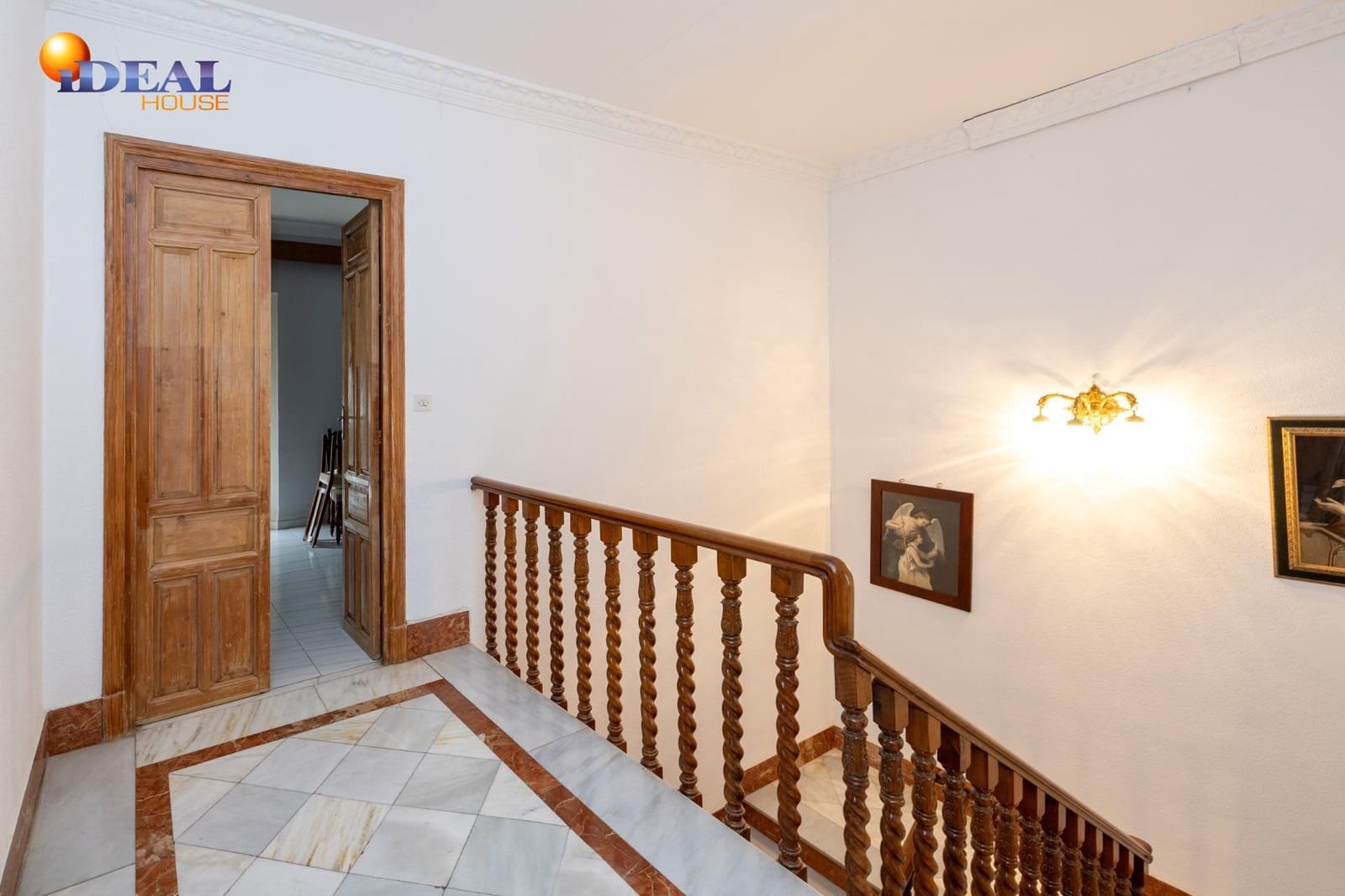 10 slaapkamer Rijtjeshuis te koop in Valderrubio met garage - € 180.000 (Ref: 9433896)