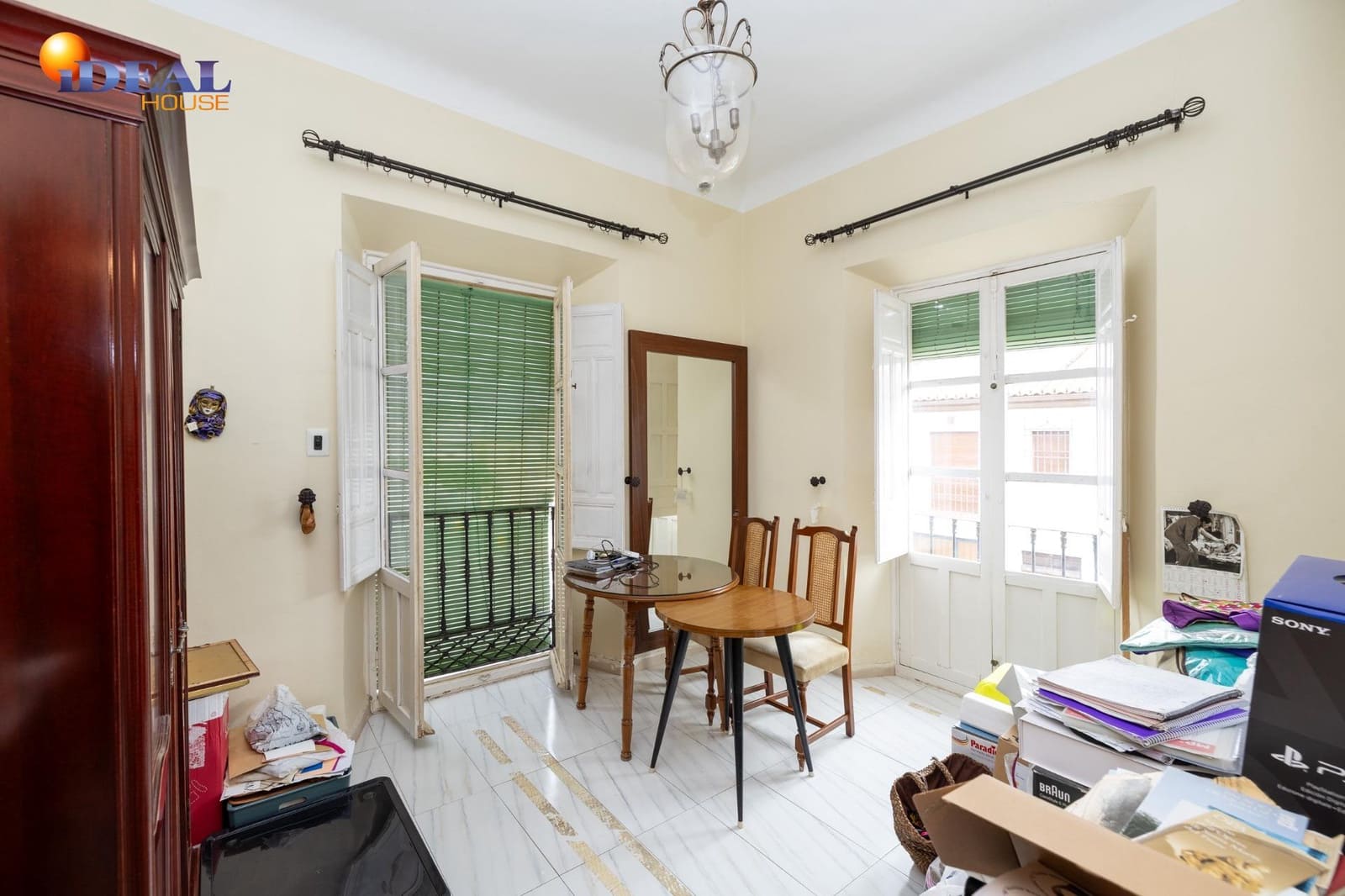 10 slaapkamer Rijtjeshuis te koop in Valderrubio met garage - € 180.000 (Ref: 9433896)