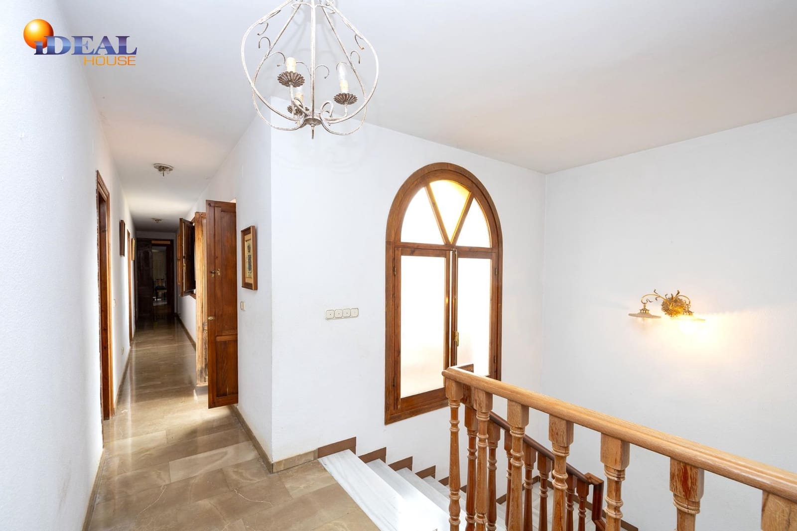 10 slaapkamer Rijtjeshuis te koop in Valderrubio met garage - € 180.000 (Ref: 9433896)