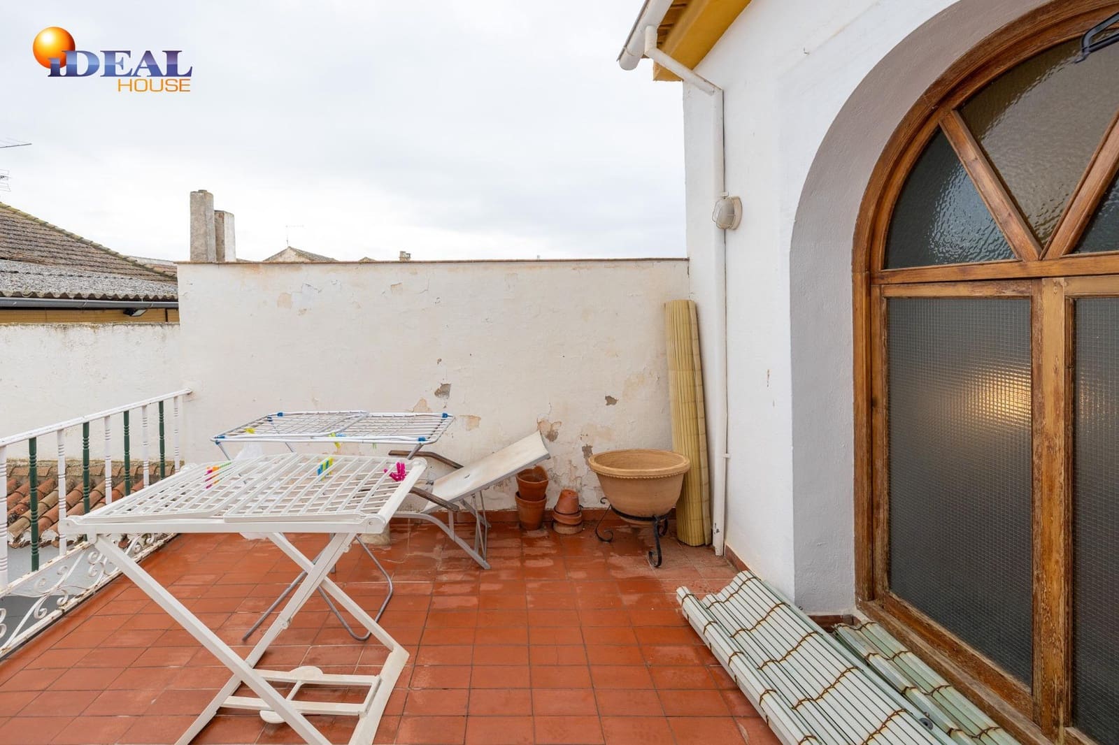 10 slaapkamer Rijtjeshuis te koop in Valderrubio met garage - € 180.000 (Ref: 9433896)