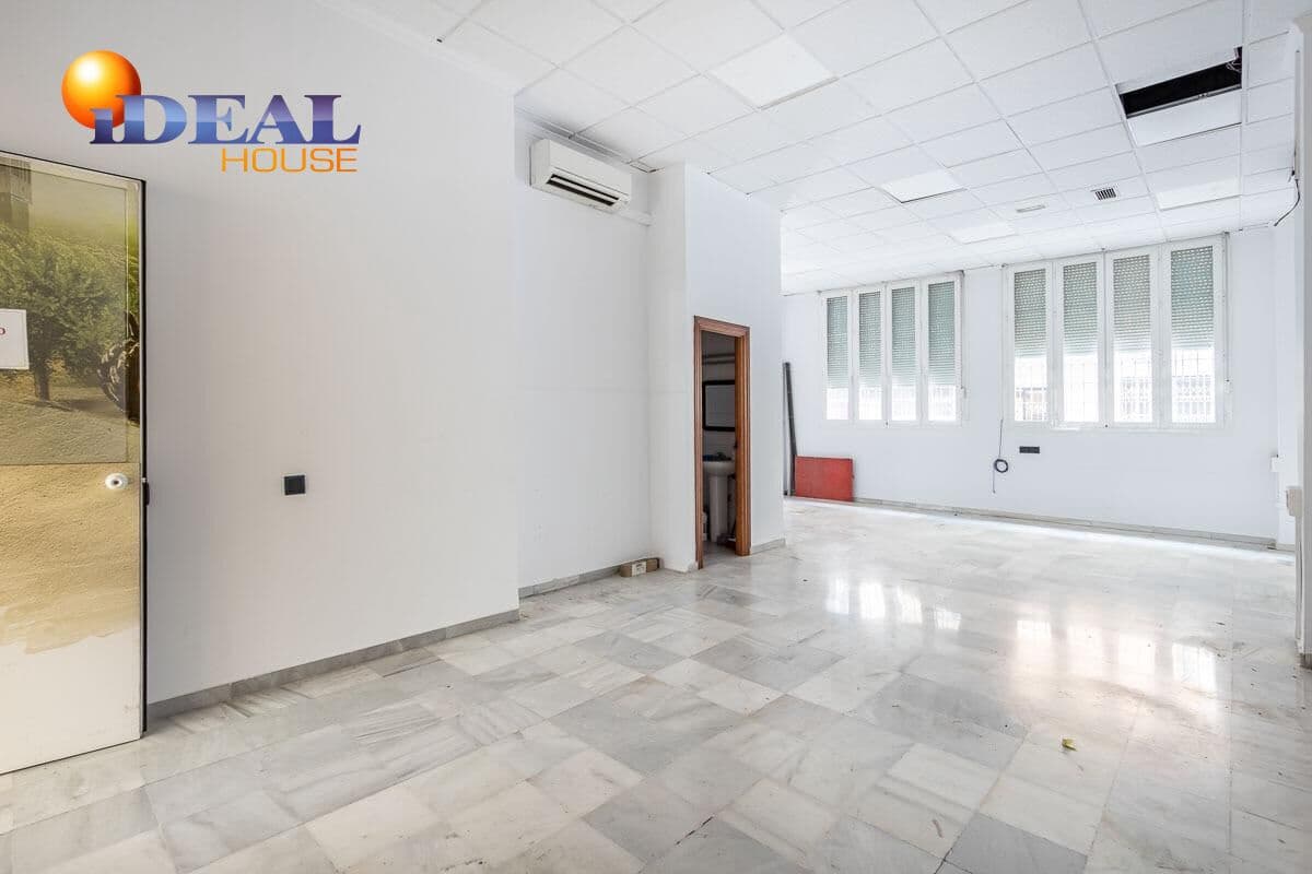 Commerciale in vendita in Granada citta - 310.000 € (Rif: 9433899)