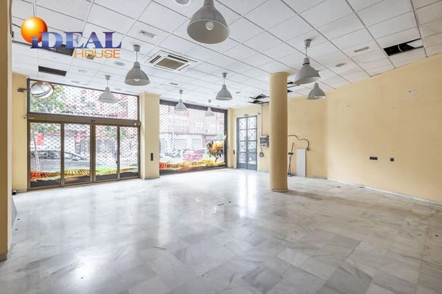 Commerciale in vendita in Granada città - 310.000 € (Rif: 9433899)