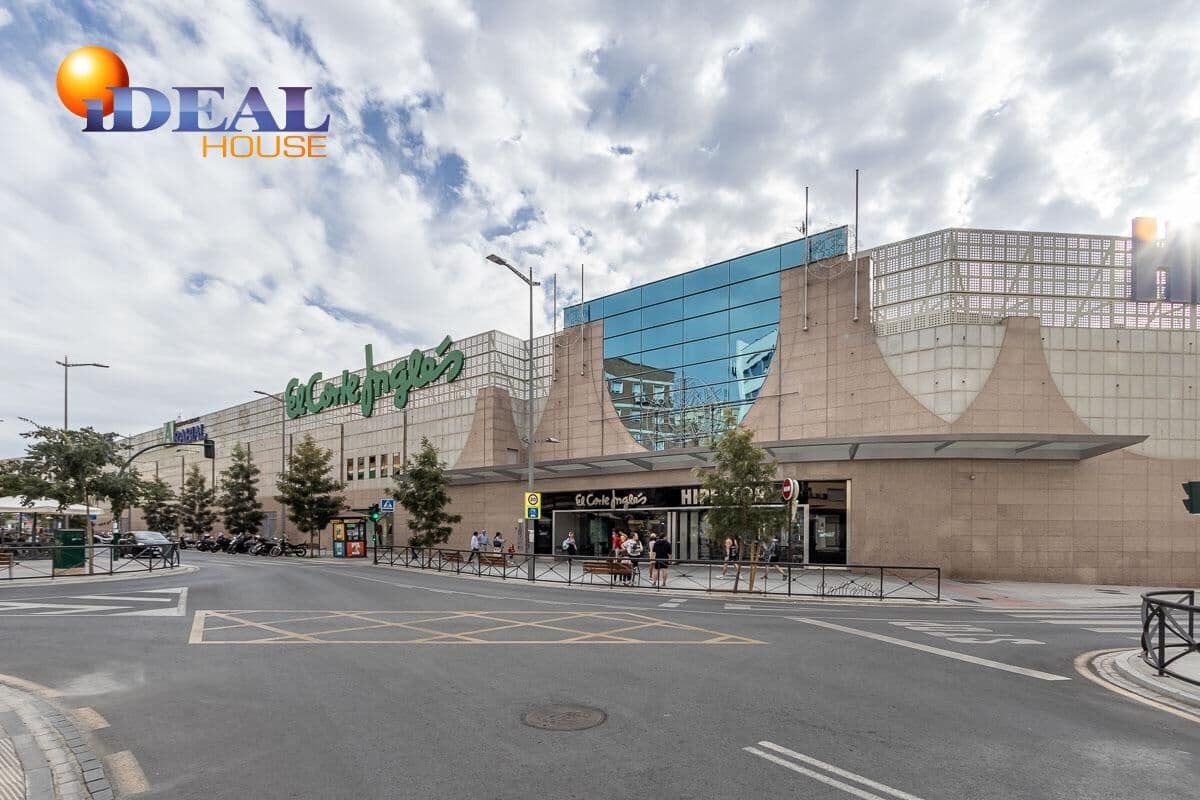 Commerciale in vendita in Granada citta - 310.000 € (Rif: 9433899)