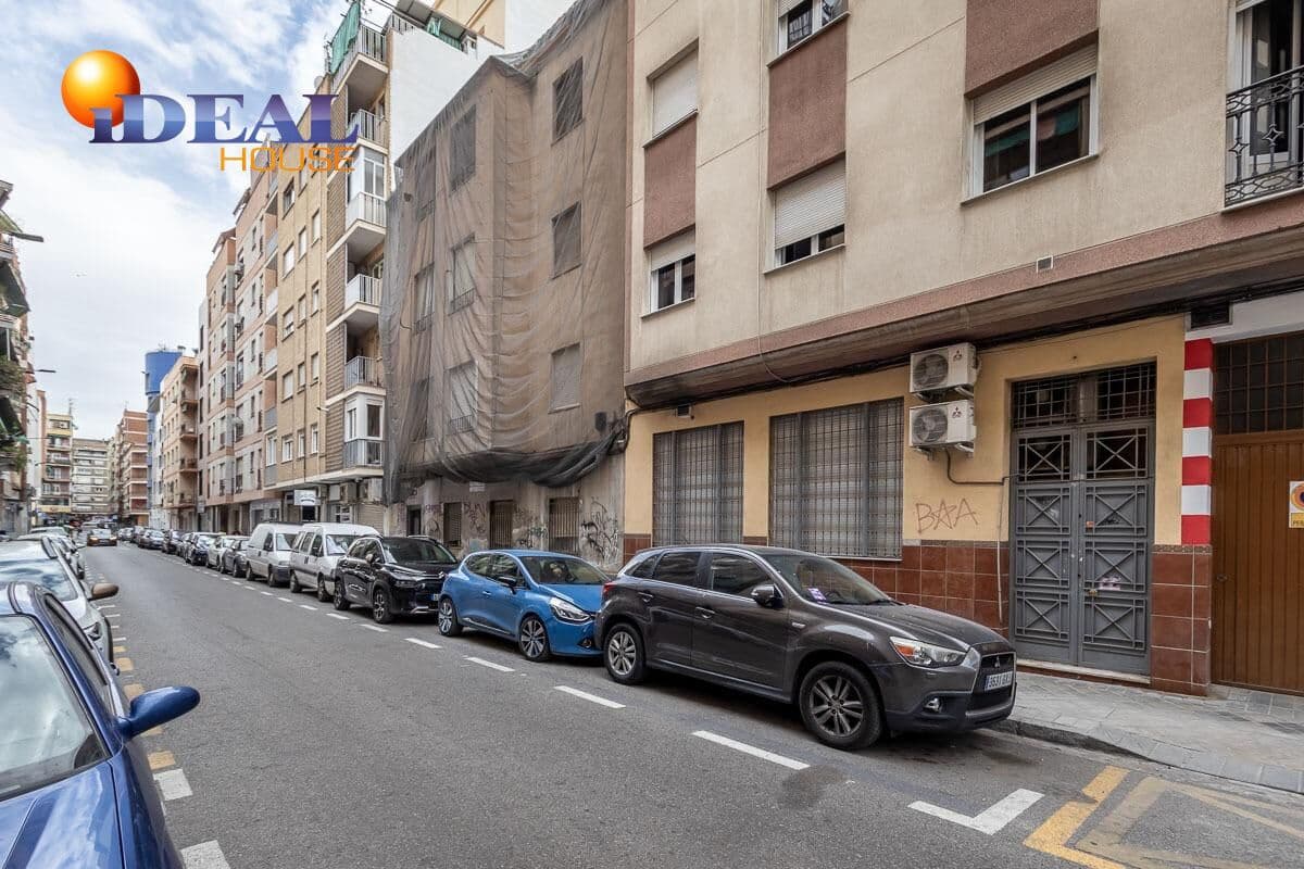 Commerciale in vendita in Granada citta - 310.000 € (Rif: 9433899)