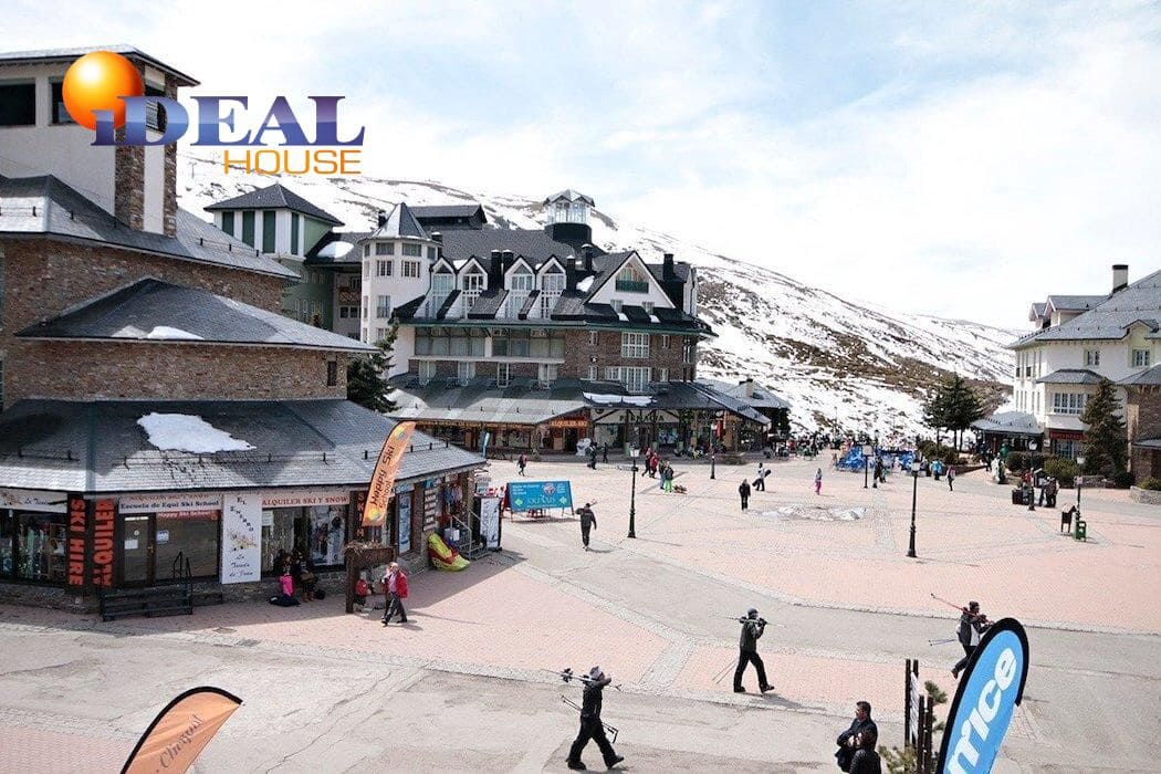 3 bedroom Penthouse for sale in Sierra Nevada with garage - € 495,000 (Ref: 9433901)