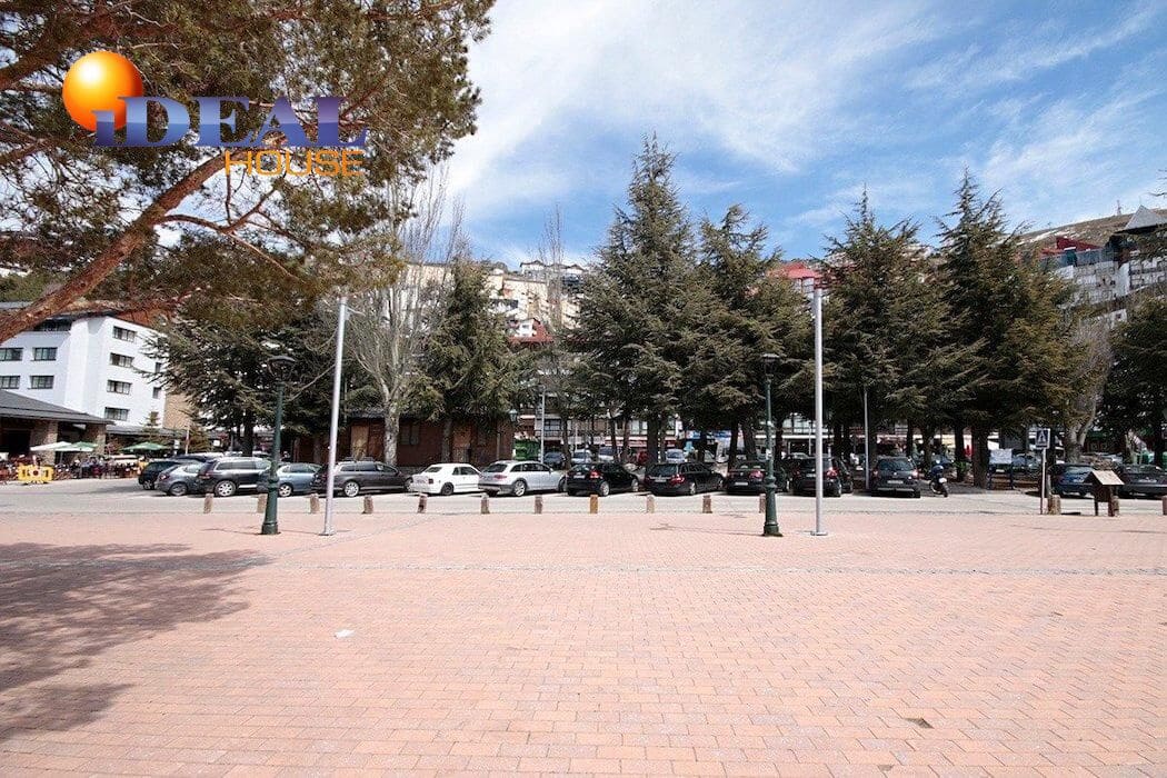 3 bedroom Penthouse for sale in Sierra Nevada with garage - € 495,000 (Ref: 9433901)