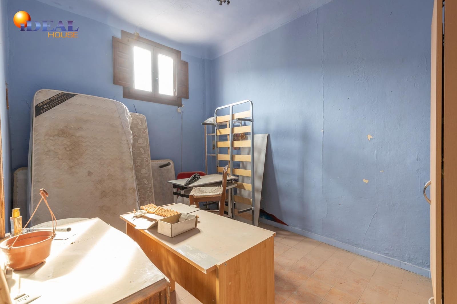 Ático de 4 habitaciones en Granada ciudad en venta - 265.000 € (Ref: 9433902)