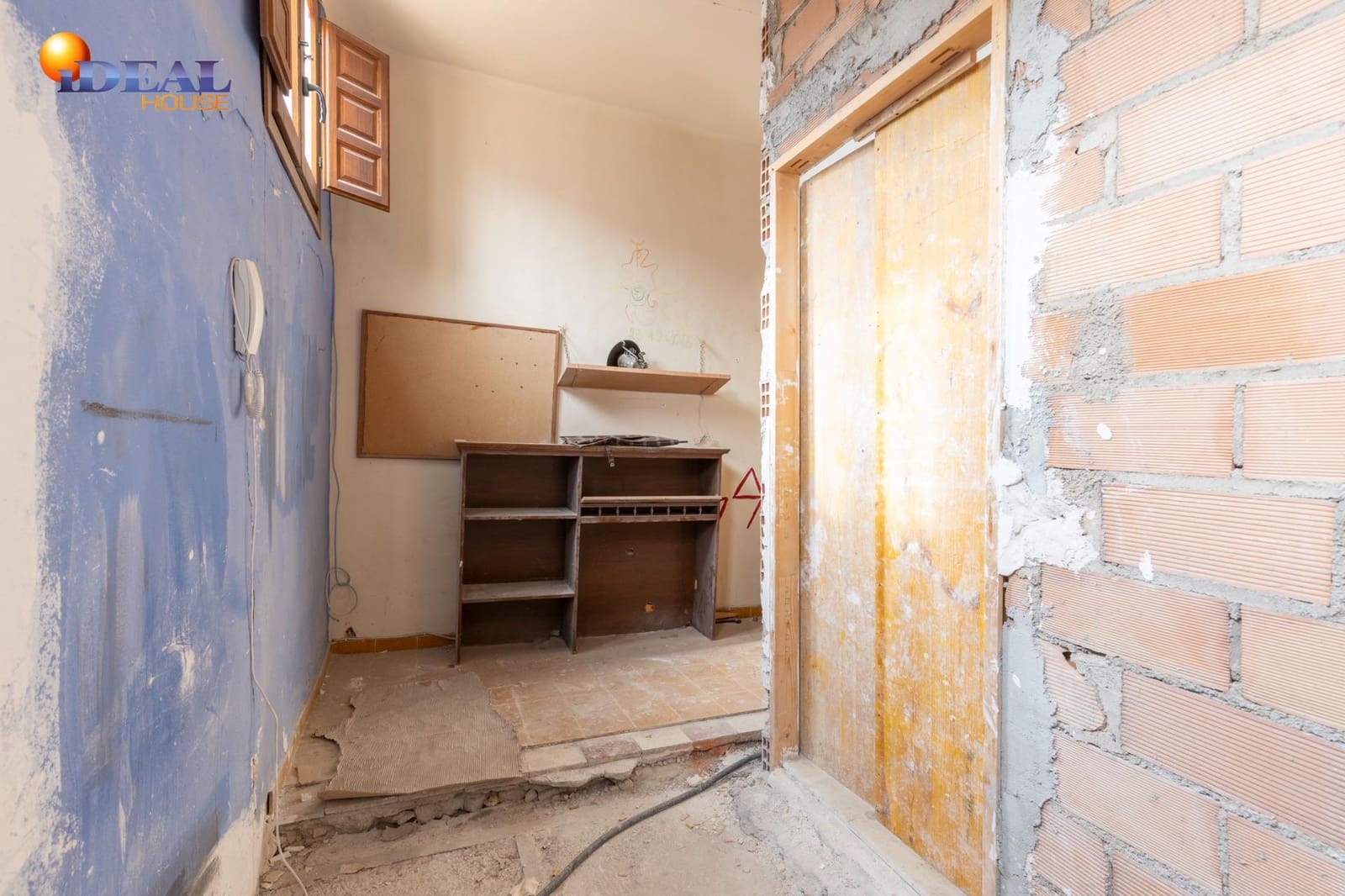 Ático de 4 habitaciones en Granada ciudad en venta - 265.000 € (Ref: 9433902)