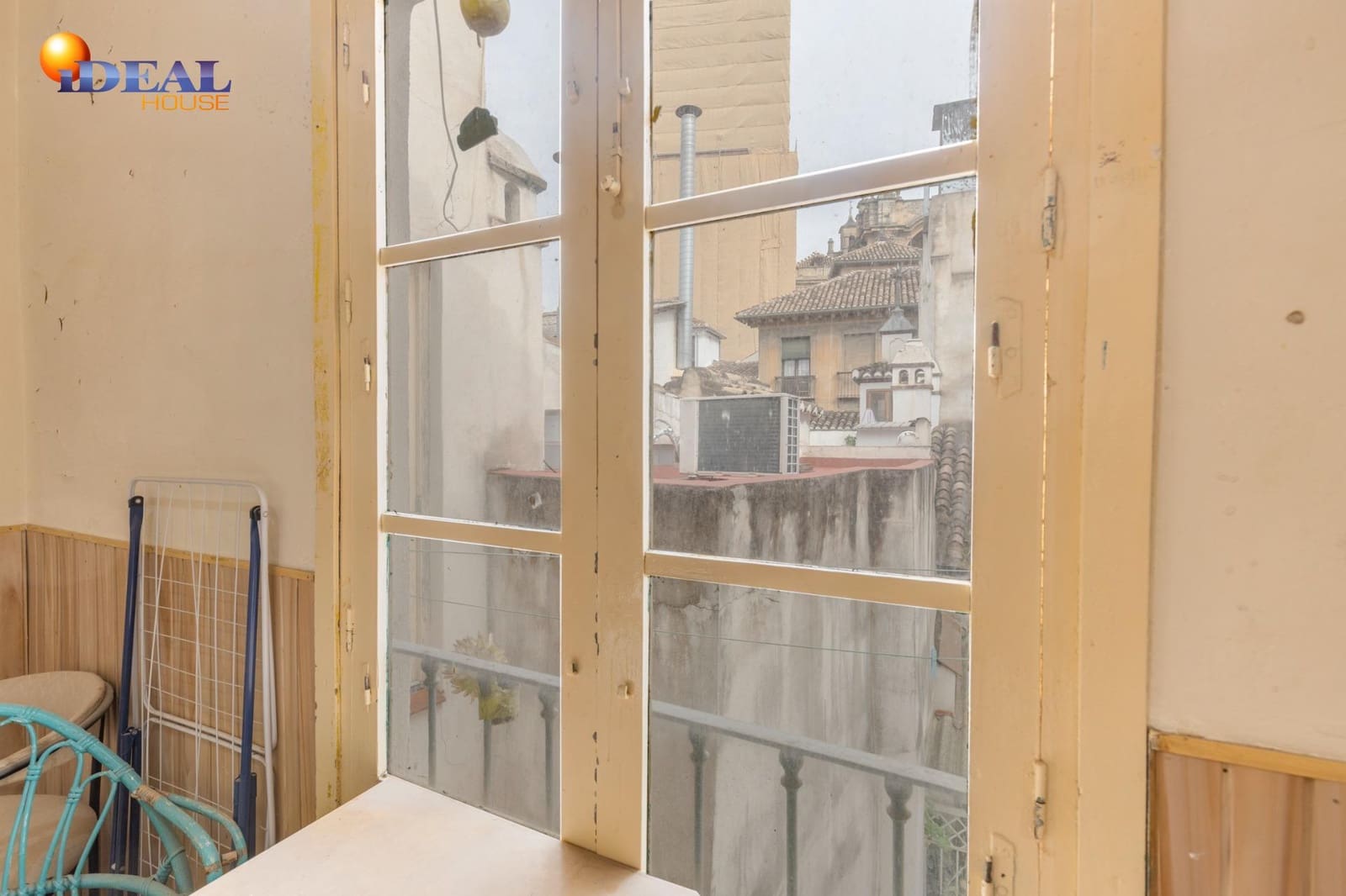 Ático de 4 habitaciones en Granada ciudad en venta - 265.000 € (Ref: 9433902)