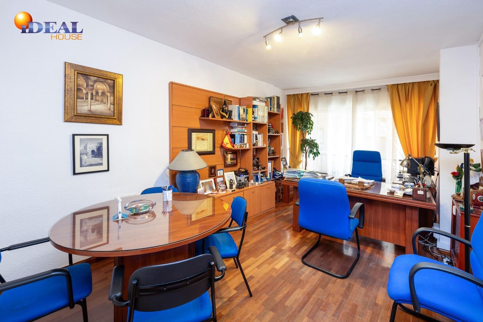 4 bedroom Flat for sale in Granada city with garage - € 374,900 (Ref: 9433903)