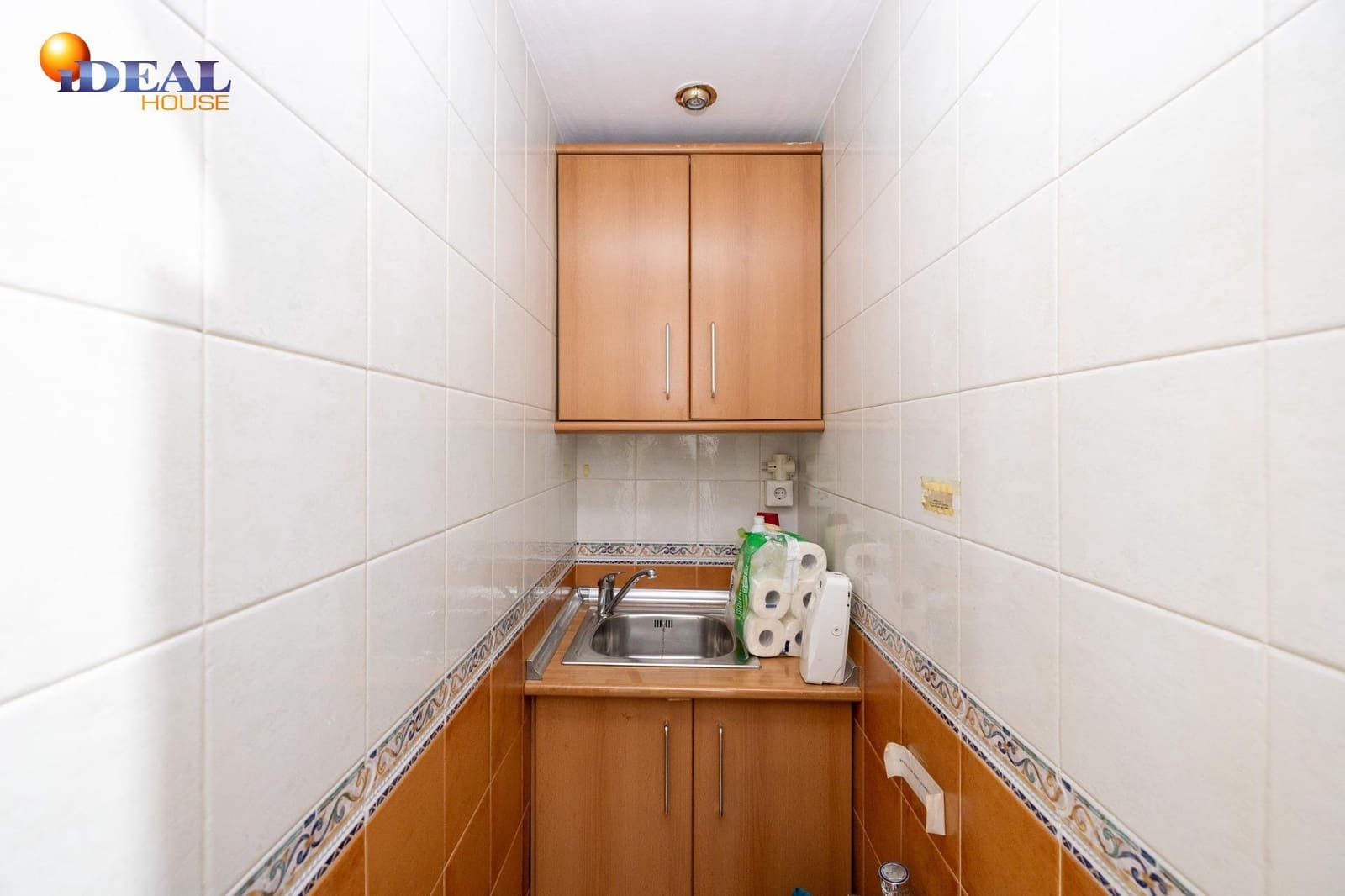 4 bedroom Flat for sale in Granada city with garage - € 374,900 (Ref: 9433903)