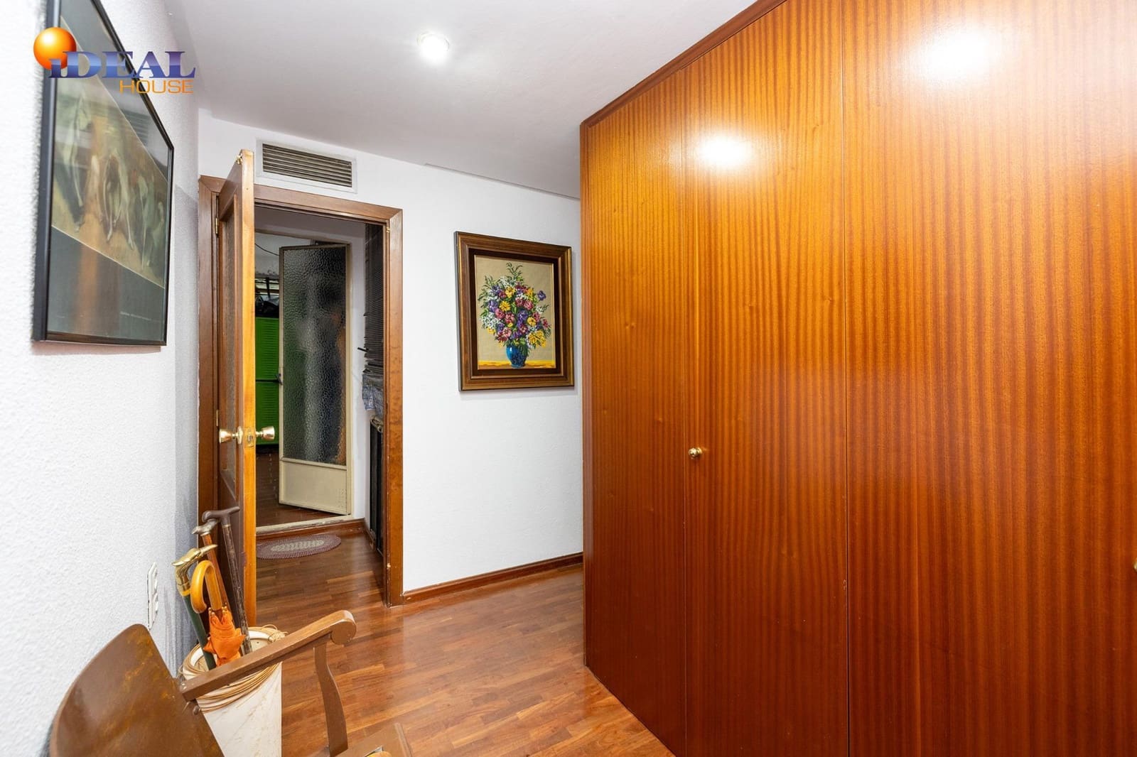 4 bedroom Flat for sale in Granada city with garage - € 374,900 (Ref: 9433903)