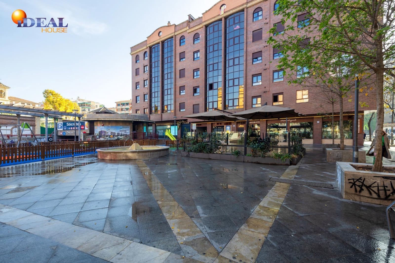 4 bedroom Flat for sale in Granada city with garage - € 374,900 (Ref: 9433903)