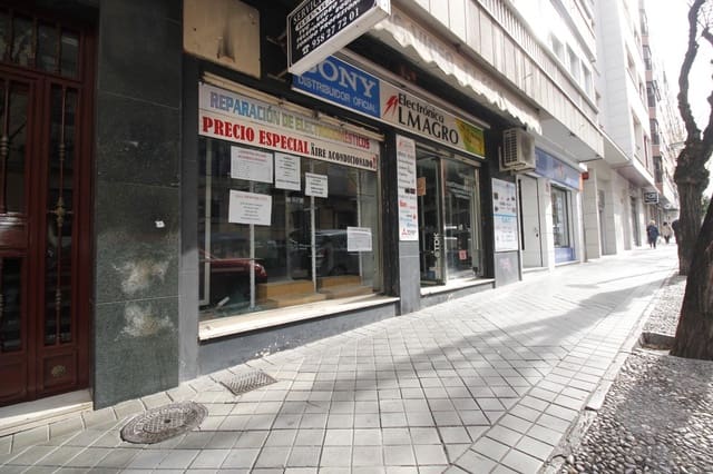 Gewerbe zu vermieten in Granada Stadt - 885 € (Ref: 9433906)
