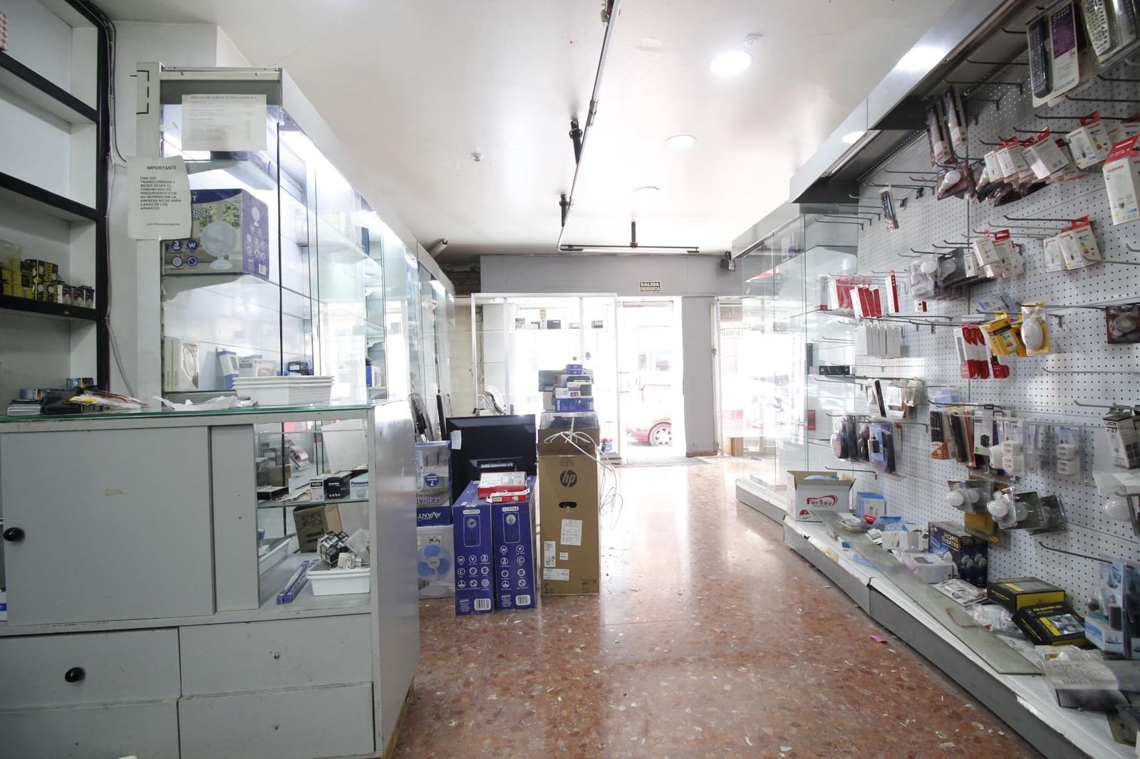 Gewerbe zu vermieten in Granada Stadt - 885 € (Ref: 9433906)