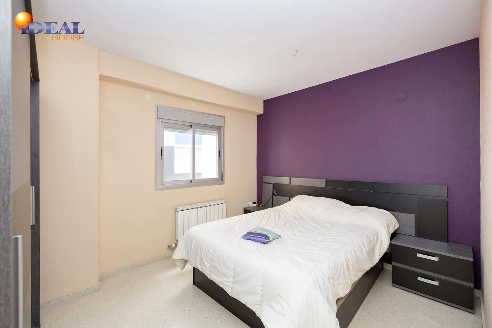 3 bedroom Flat for sale in Granada city with garage - € 239,000 (Ref: 9433907)