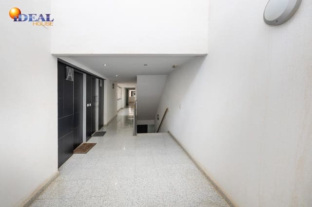 3 sovrum Lägenhet till salu i Granada stad med garage - 239 000 € (Ref: 9433907)