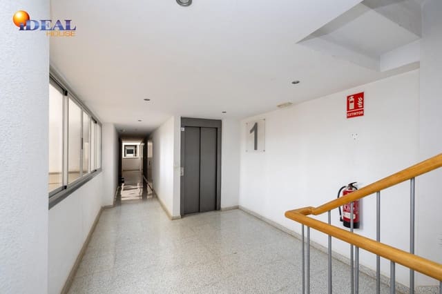 3 sovrum Lägenhet till salu i Granada stad med garage - 239 000 € (Ref: 9433907)