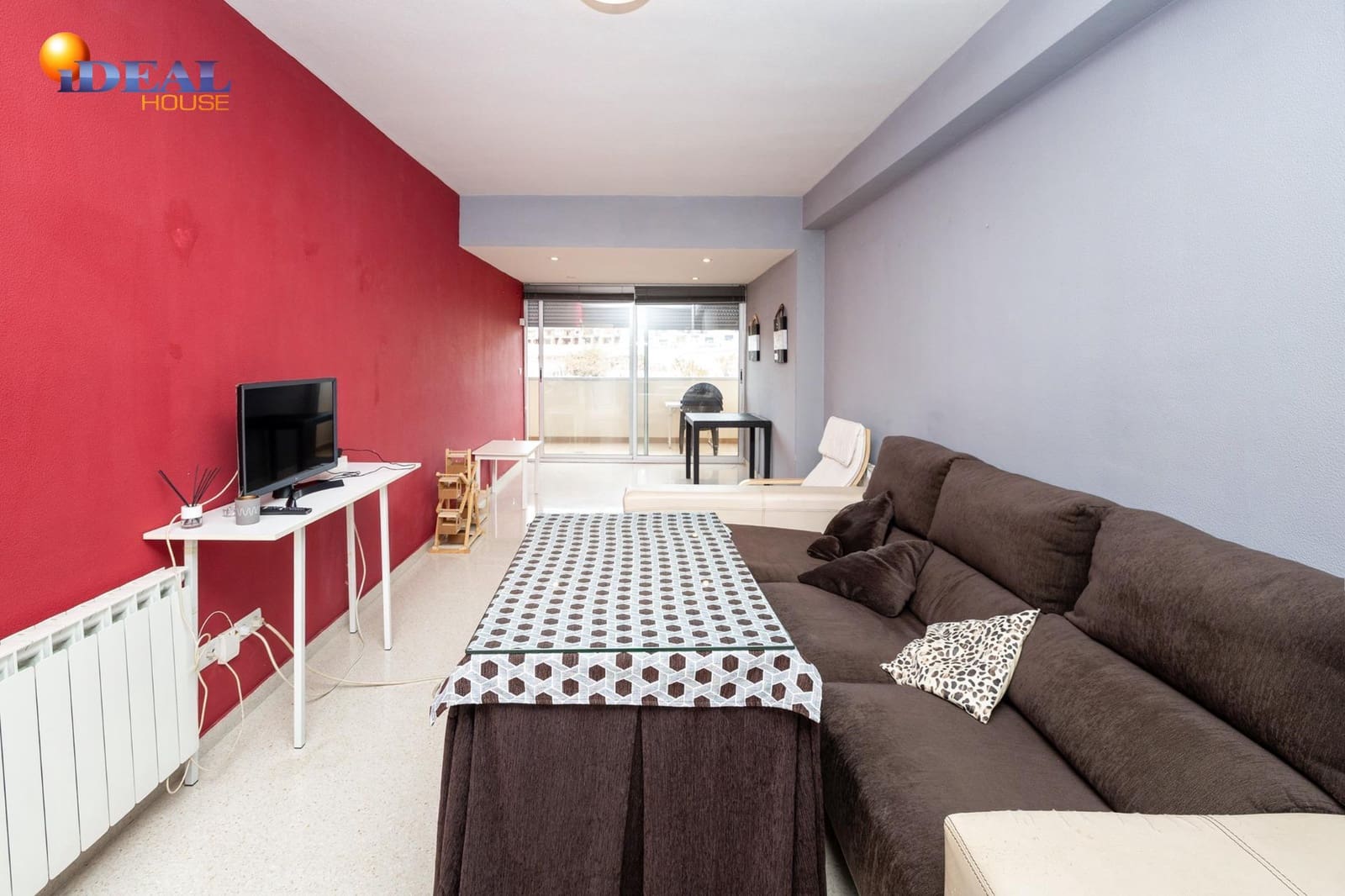 3 bedroom Flat for sale in Granada city with garage - € 239,000 (Ref: 9433907)