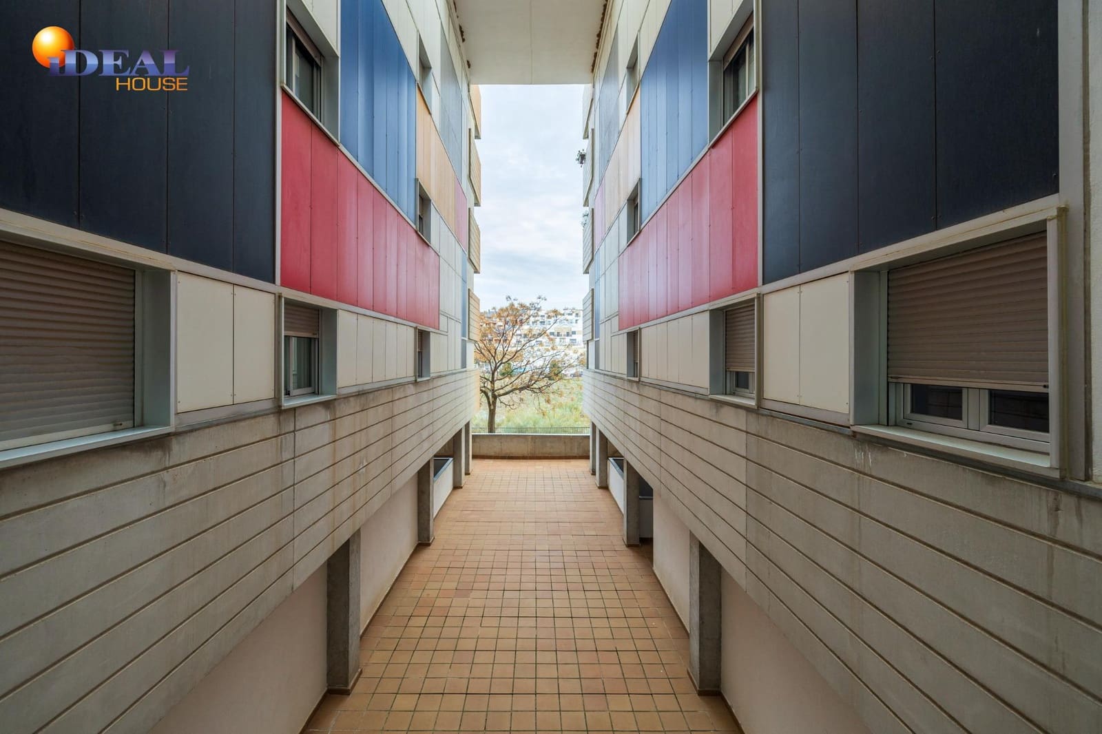 3 bedroom Flat for sale in Granada city with garage - € 239,000 (Ref: 9433907)