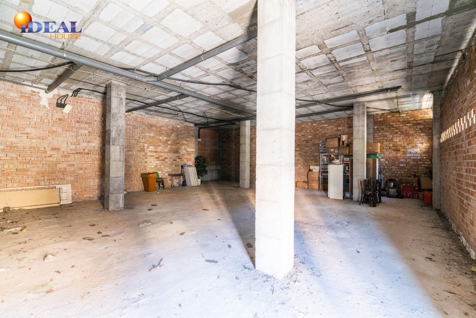 Komercyjne na sprzedaż w Miasto Grenada - 470 000 € (Ref: 9433909)