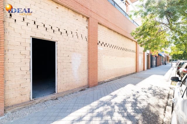 Komercyjne na sprzedaż w Zaidin, Miasto Grenada - 470 000 € (Ref: 9433909)