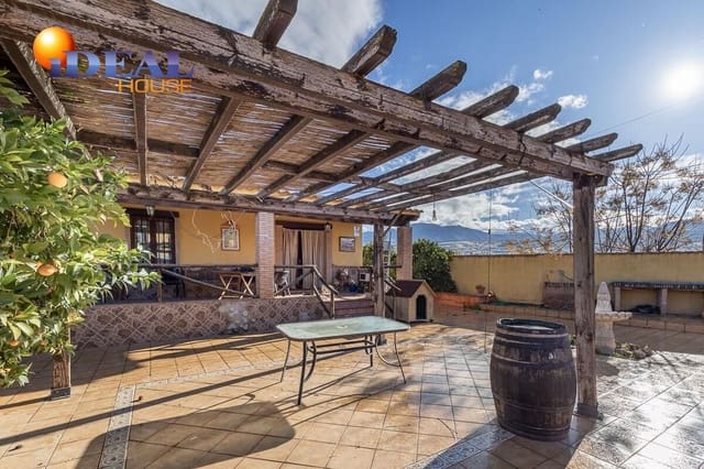 4 makuuhuone Huvila myytävänä paikassa La Zubia mukana 
autotalli - 795 000 € (Ref: 9433911)