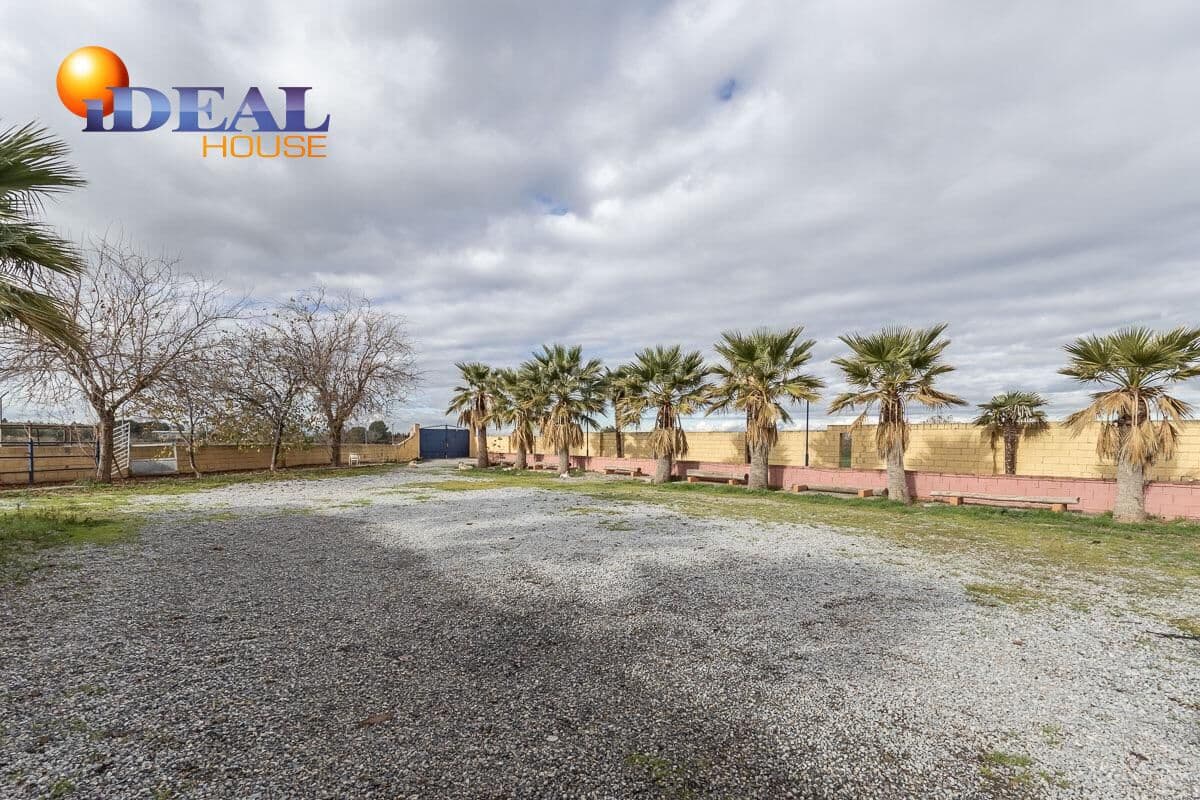 4 makuuhuone Huvila myytävänä paikassa La Zubia mukana 
autotalli - 795 000 € (Ref: 9433911)