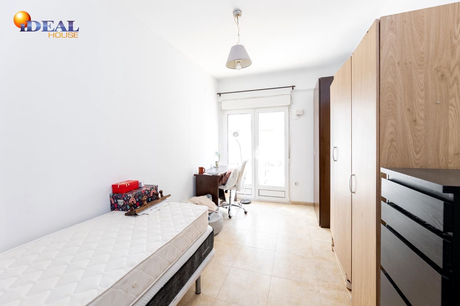 4 slaapkamer Flat te koop in Granada stad - € 360.000 (Ref: 9433912)