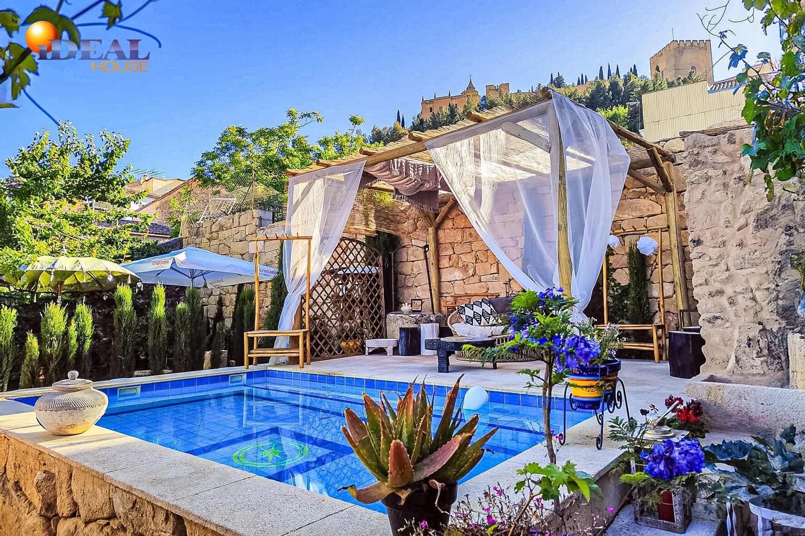 6 quarto Hotel para venda em Alcala la Real com piscina garagem - 550 000 € (Ref: 9433915)