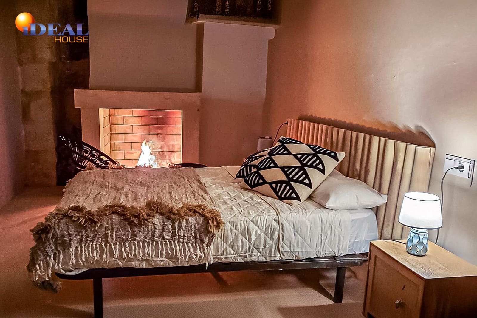 6 quarto Hotel para venda em Alcala la Real com piscina garagem - 550 000 € (Ref: 9433915)