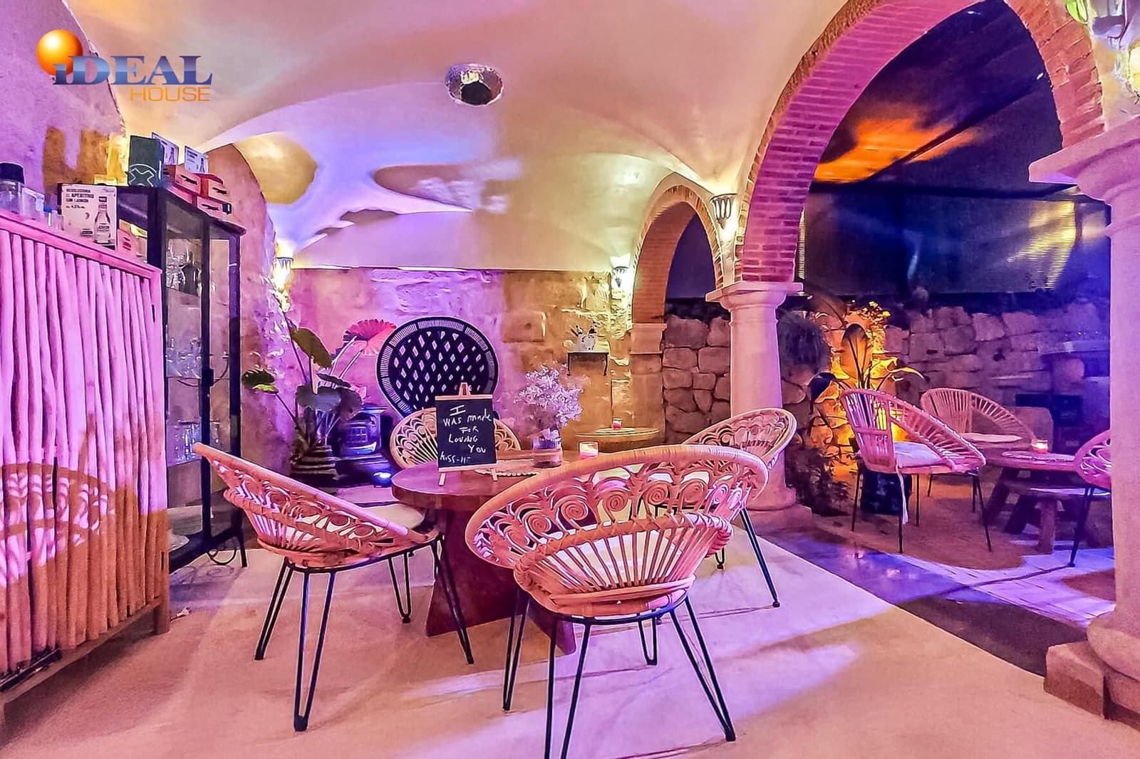 6 quarto Hotel para venda em Alcala la Real com piscina garagem - 550 000 € (Ref: 9433915)