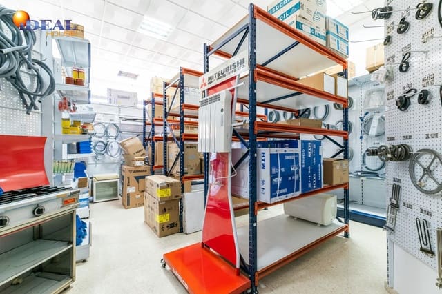 Kommersiell till salu i Avda. Federico Garcia Lorca - Nueva Estación Autobuses, Granada stad - 230 000 € (Ref: 9433918)