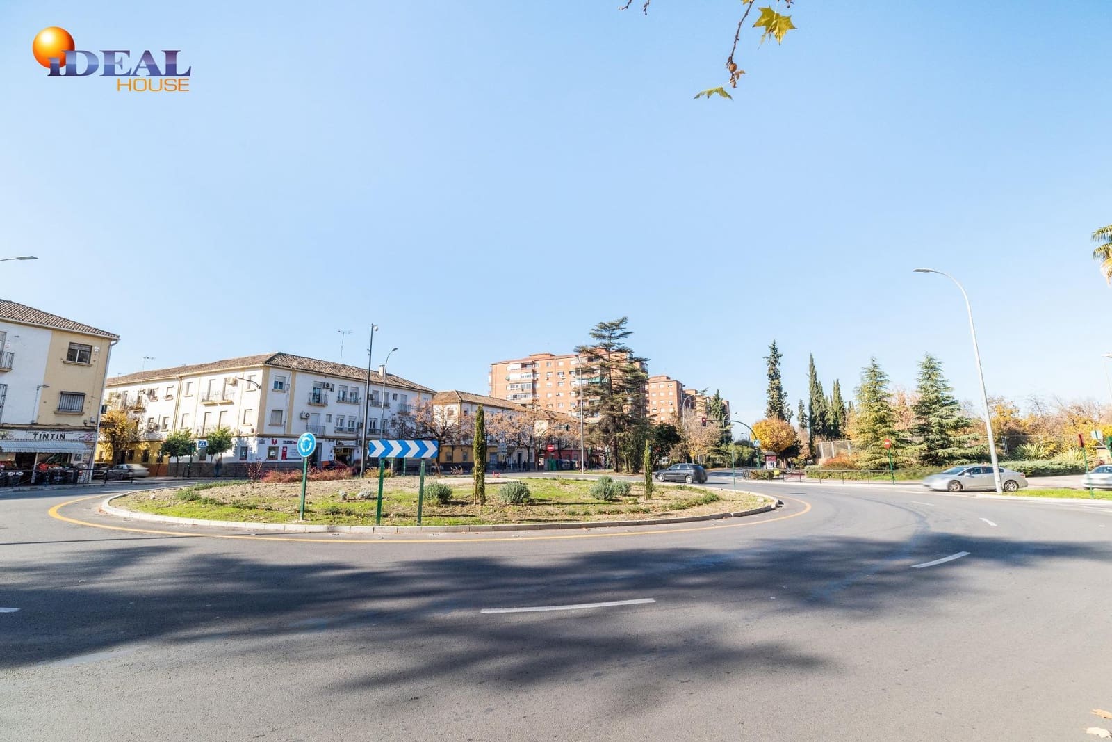 Kommersiell till salu i Granada stad - 230 000 € (Ref: 9433918)