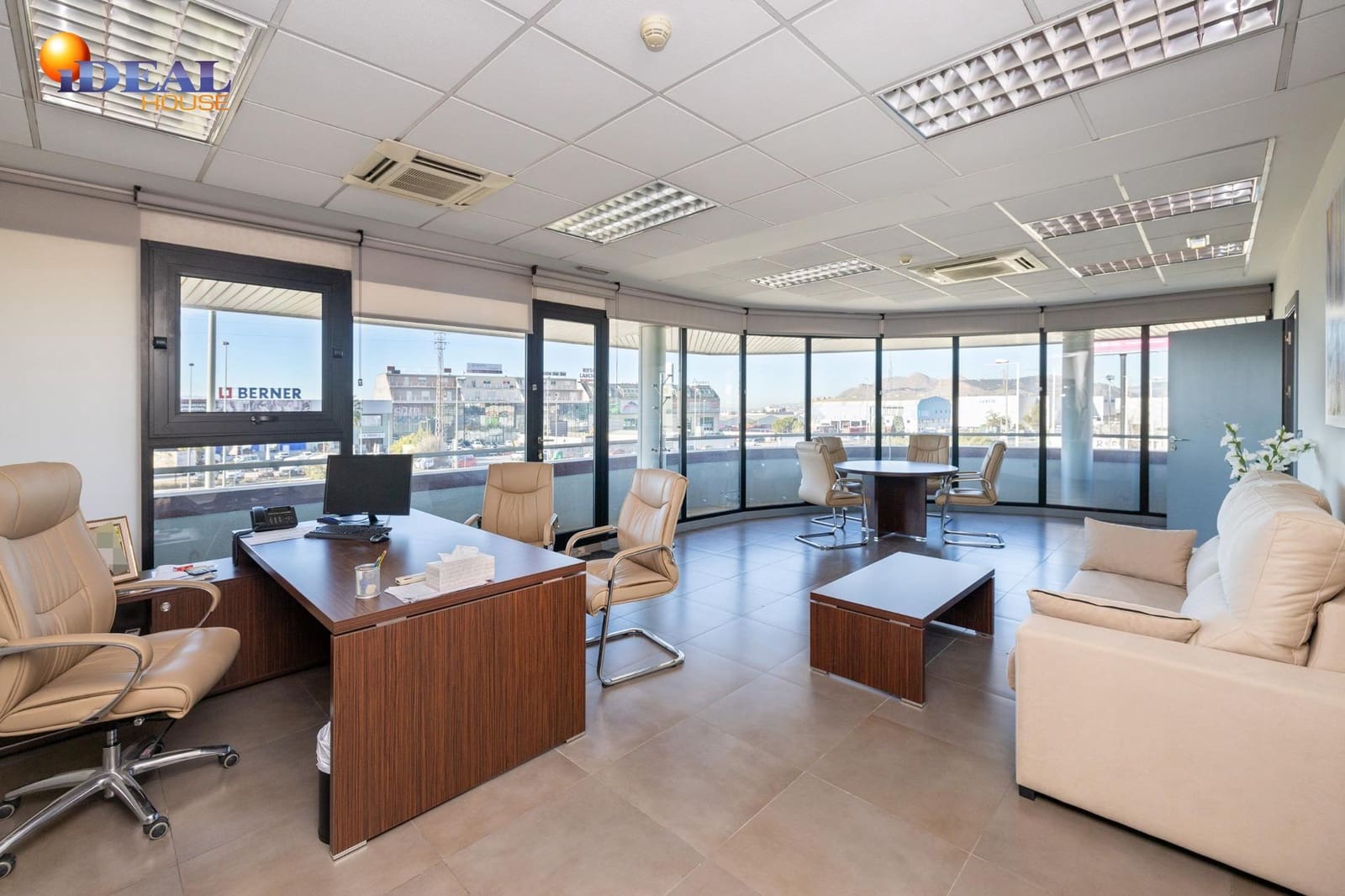 Bedrift til salgs i Peligros - € 2 300 000 (Ref: 9433920)