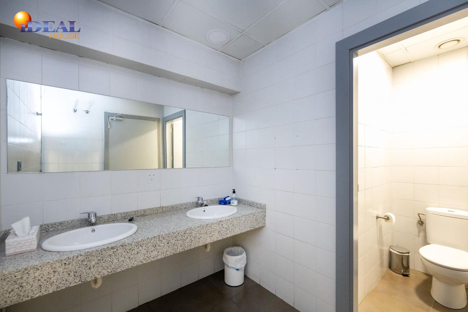 Bedrift til salgs i Peligros - € 2 300 000 (Ref: 9433920)