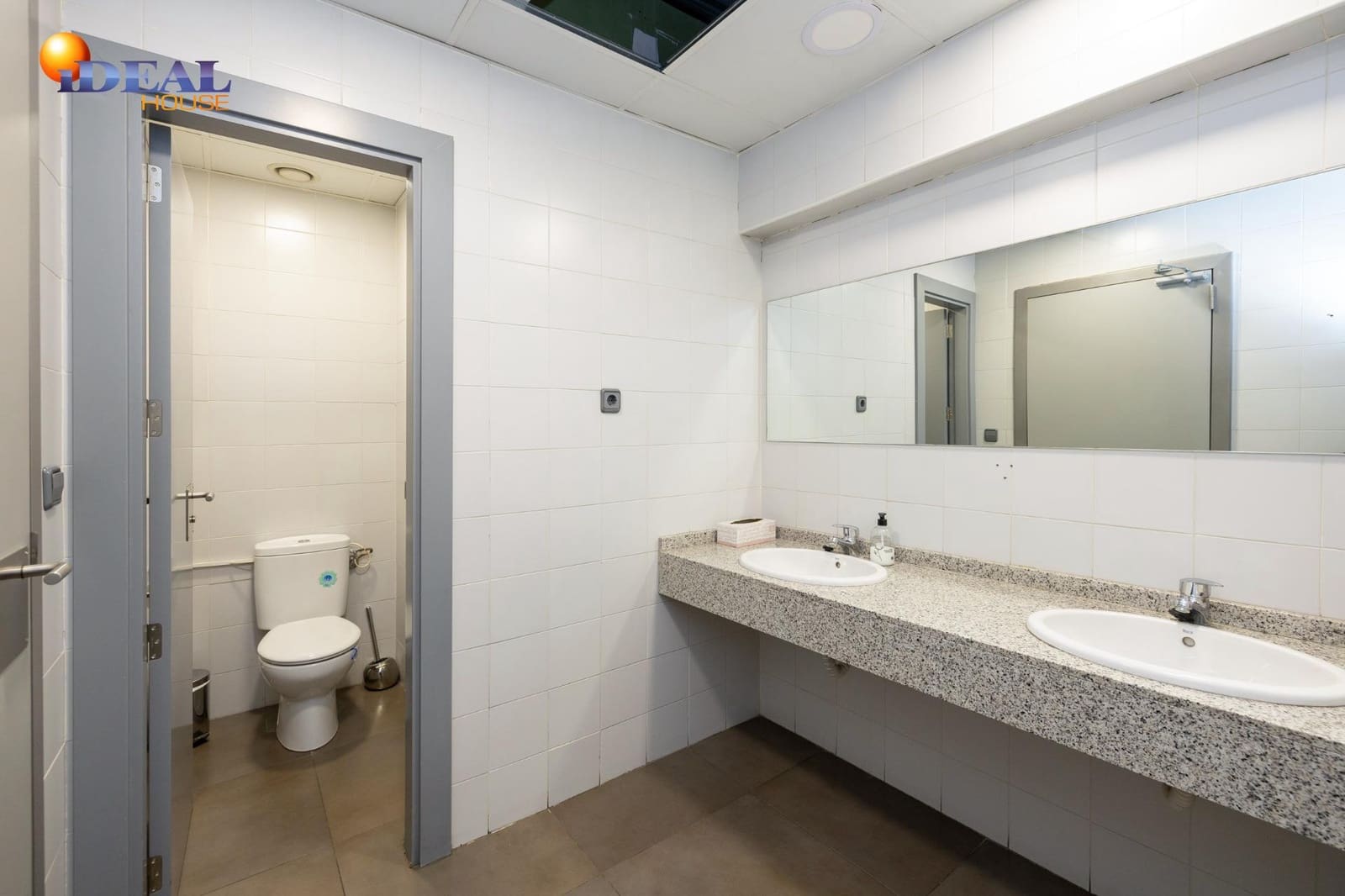 Bedrift til salgs i Peligros - € 2 300 000 (Ref: 9433920)