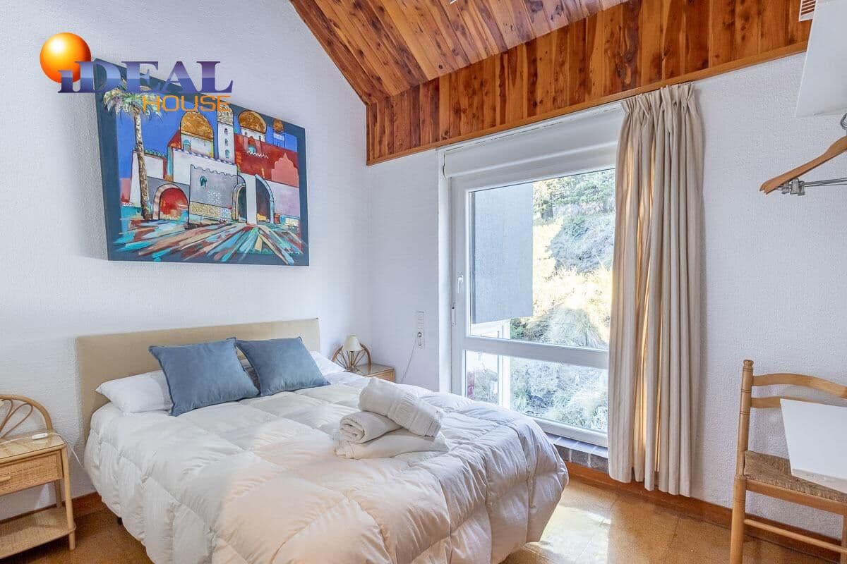 3 bedroom Penthouse for sale in Sierra Nevada with garage - € 230,000 (Ref: 9433921)