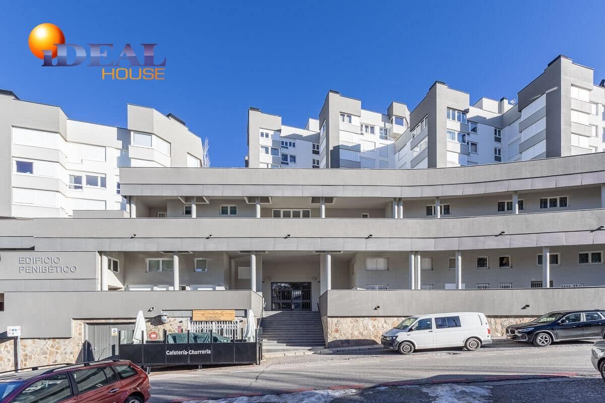 3 bedroom Penthouse for sale in Sierra Nevada with garage - € 230,000 (Ref: 9433921)