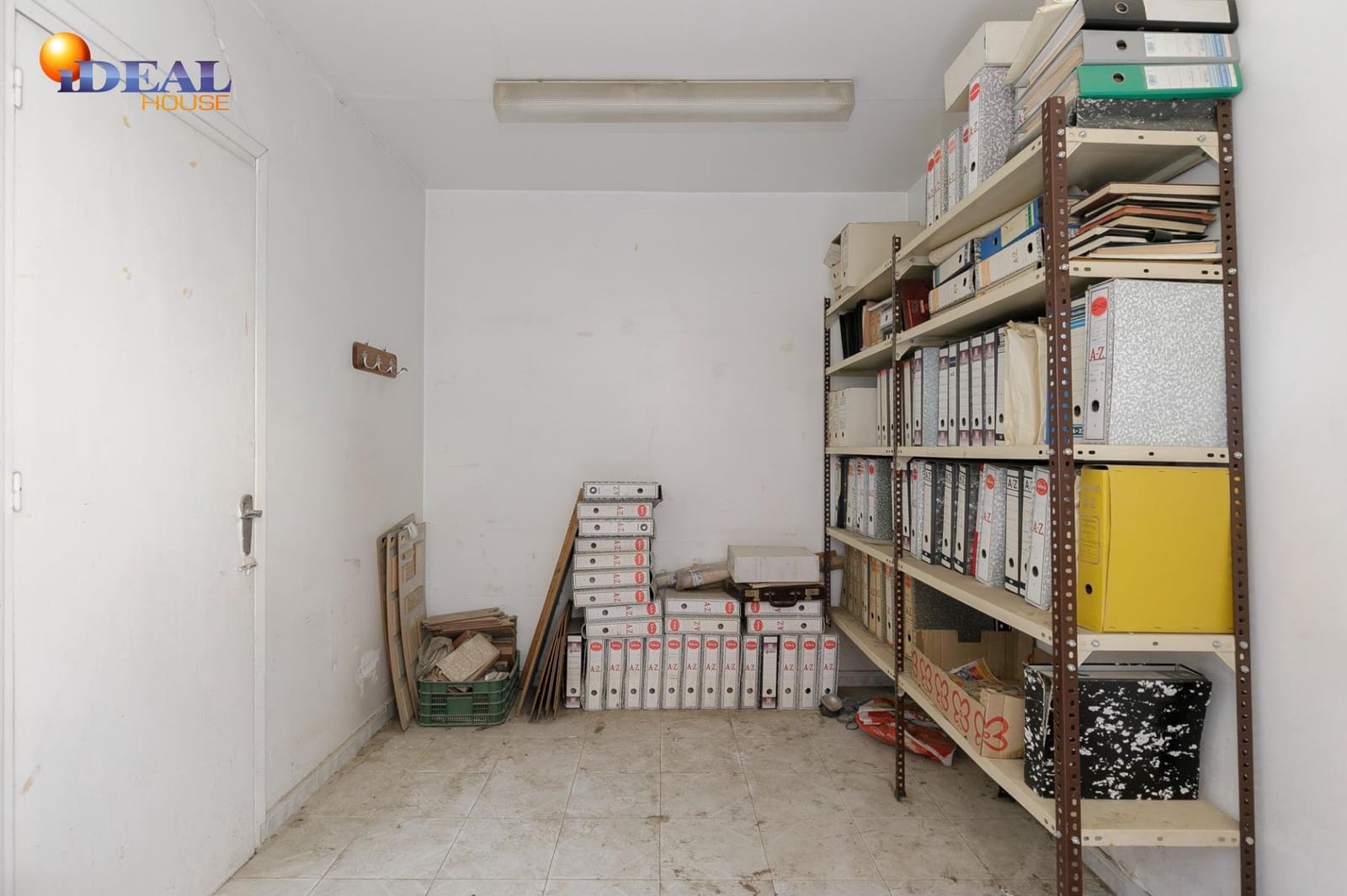 Erhverv til salg i Albolote - € 150.000 (Ref: 9433924)