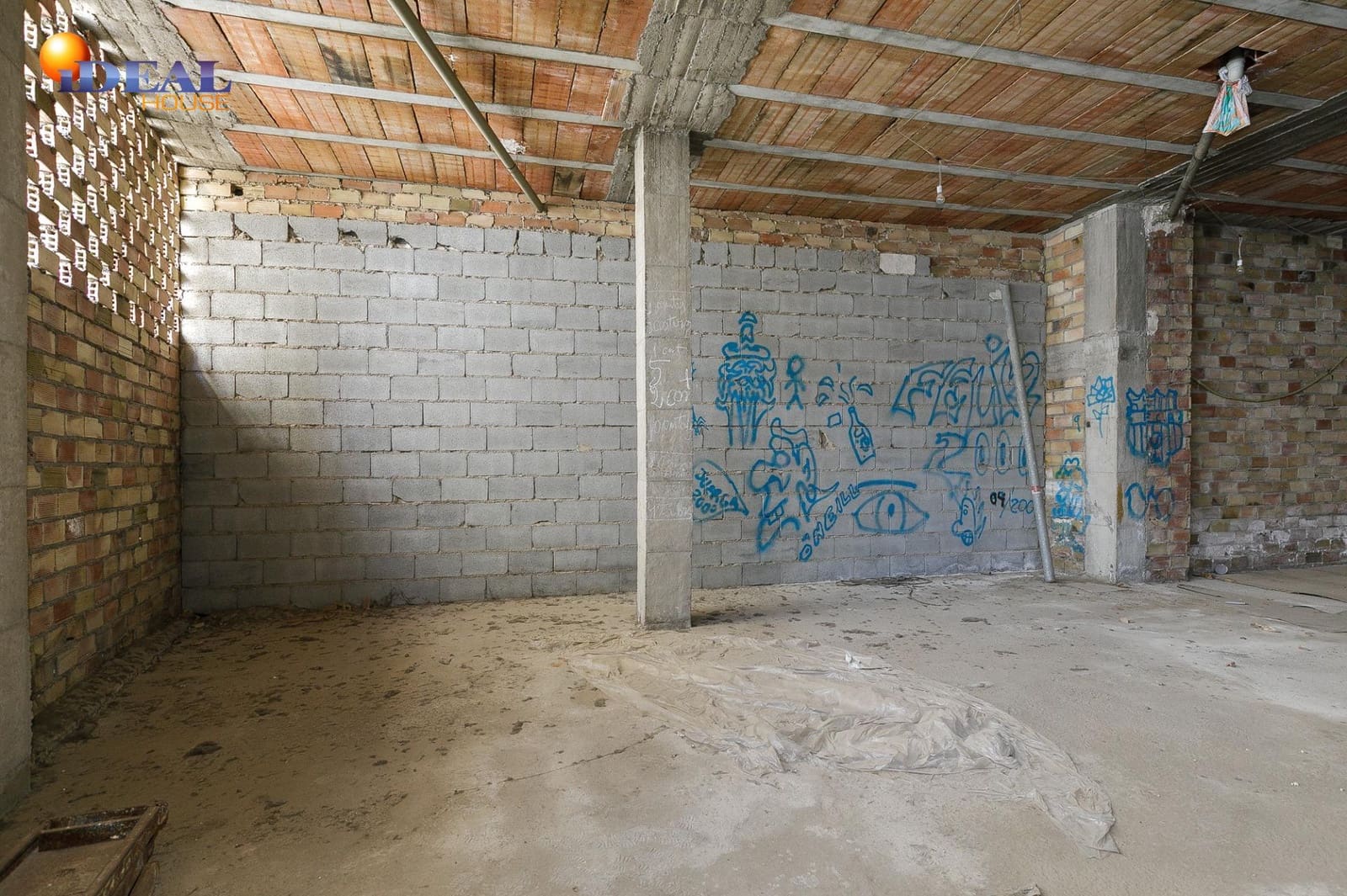 Erhverv til salg i Albolote - € 150.000 (Ref: 9433924)