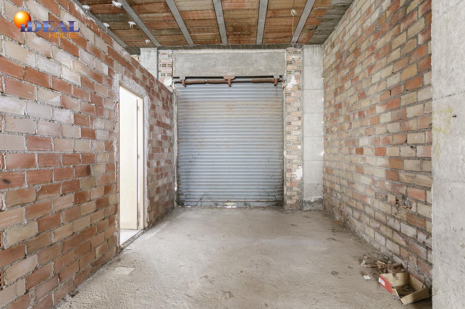 Erhverv til salg i Albolote - € 150.000 (Ref: 9433924)