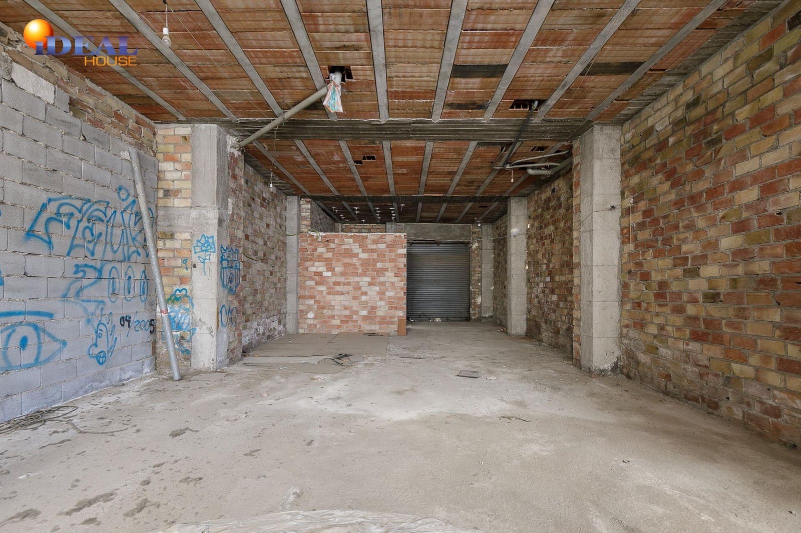 Erhverv til salg i Albolote - € 150.000 (Ref: 9433924)