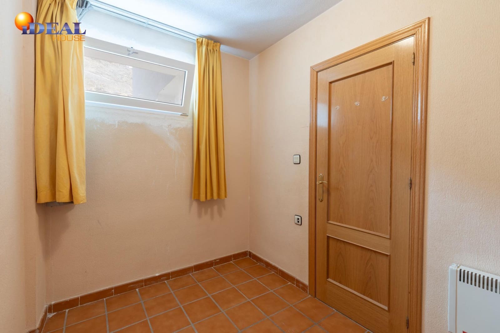 1 slaapkamer Appartement te koop in Sierra Nevada met garage - € 119.900 (Ref: 9433925)