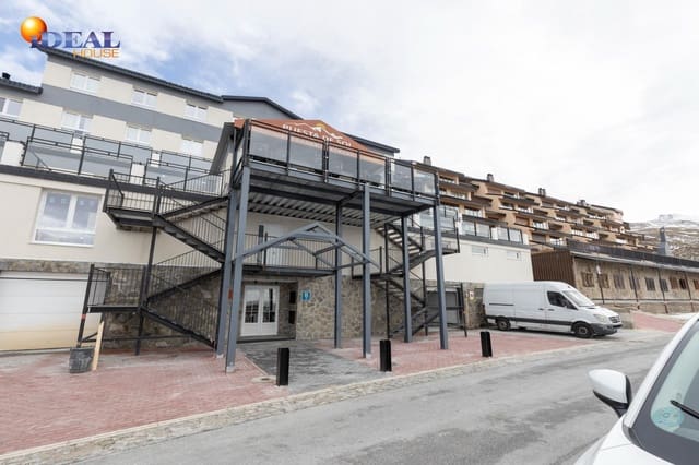 1 slaapkamer Appartement te koop in Sierra Nevada, Monachil met garage - € 119.900 (Ref: 9433925)
