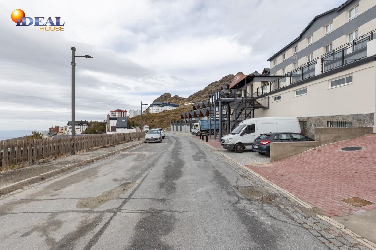 1 slaapkamer Appartement te koop in Sierra Nevada met garage - € 119.900 (Ref: 9433925)