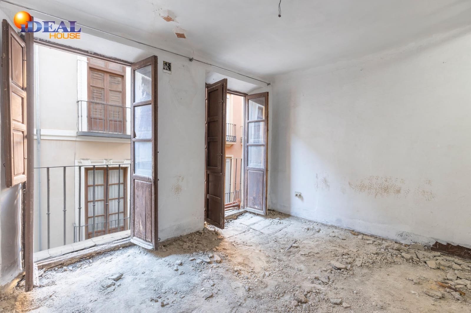 1 quarto Casa em Banda para venda em Granada cidade - 395 000 € (Ref: 9433926)